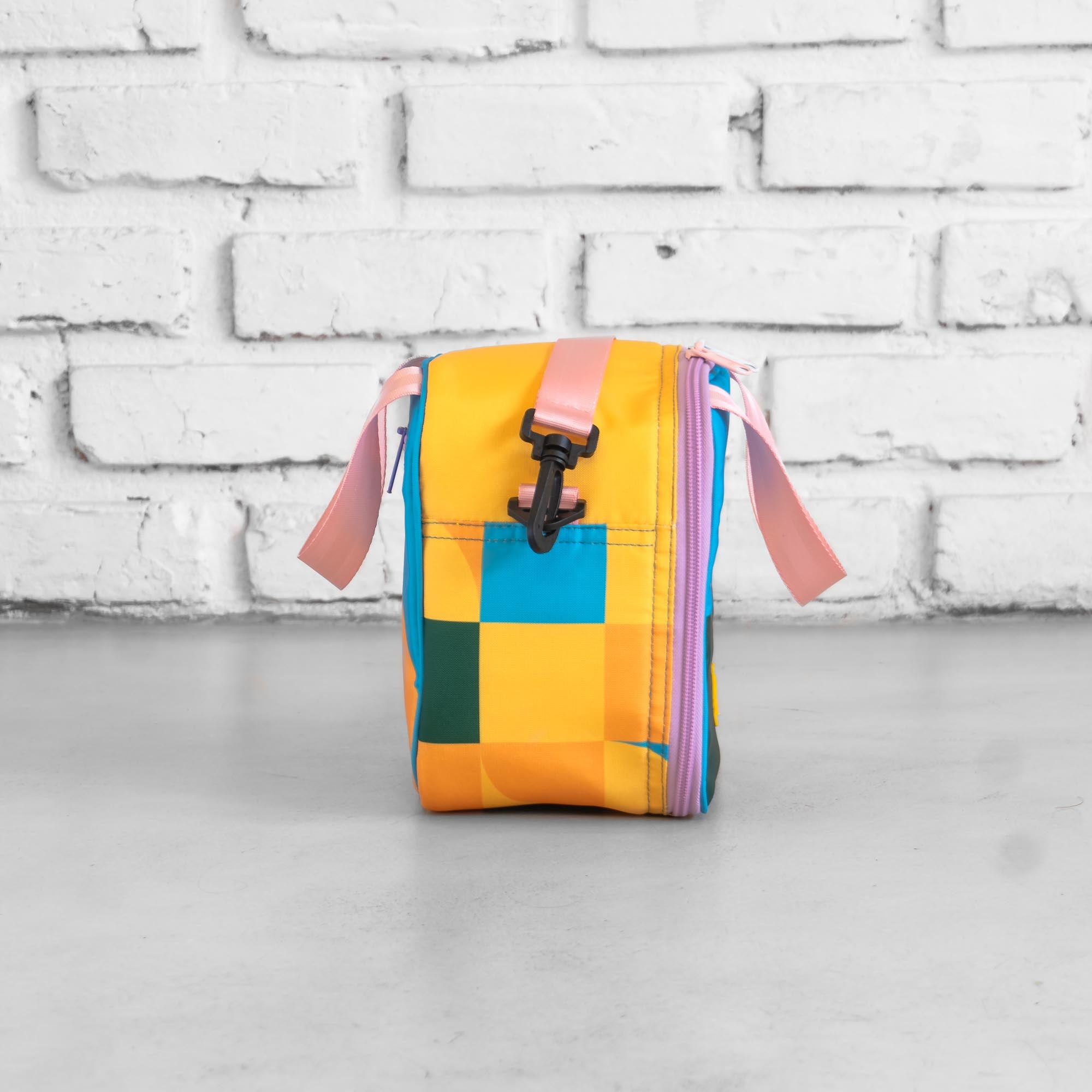 Astral Rabbits Chicaque Lunch Box
