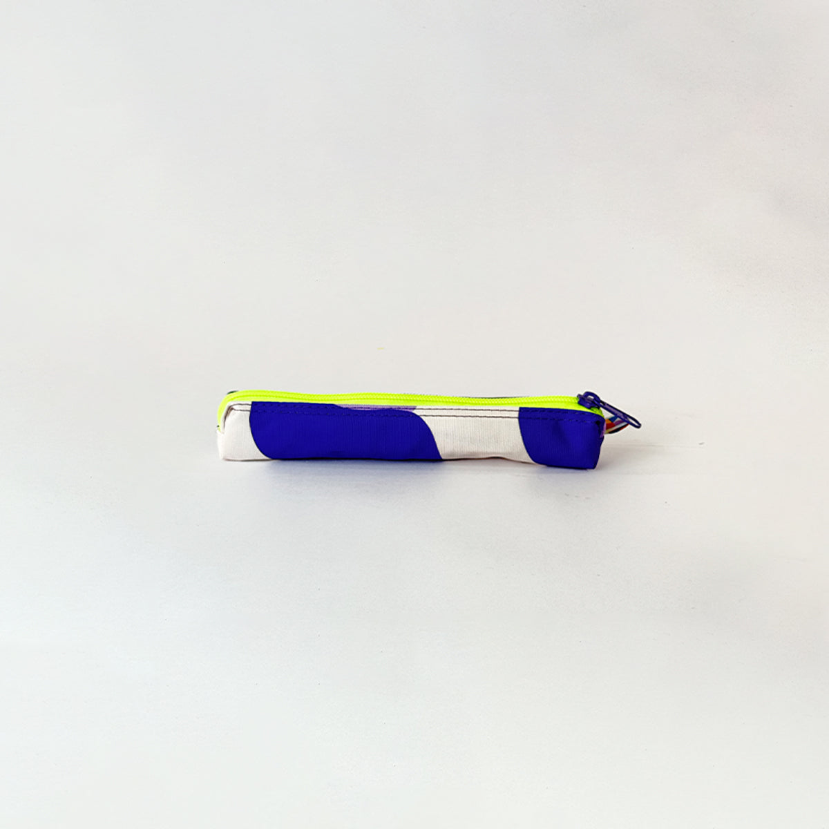 Cartuchera pequeña Mini Cunday Manchas