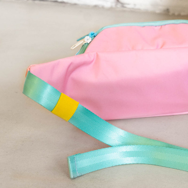 Canguro Necoclí Colores